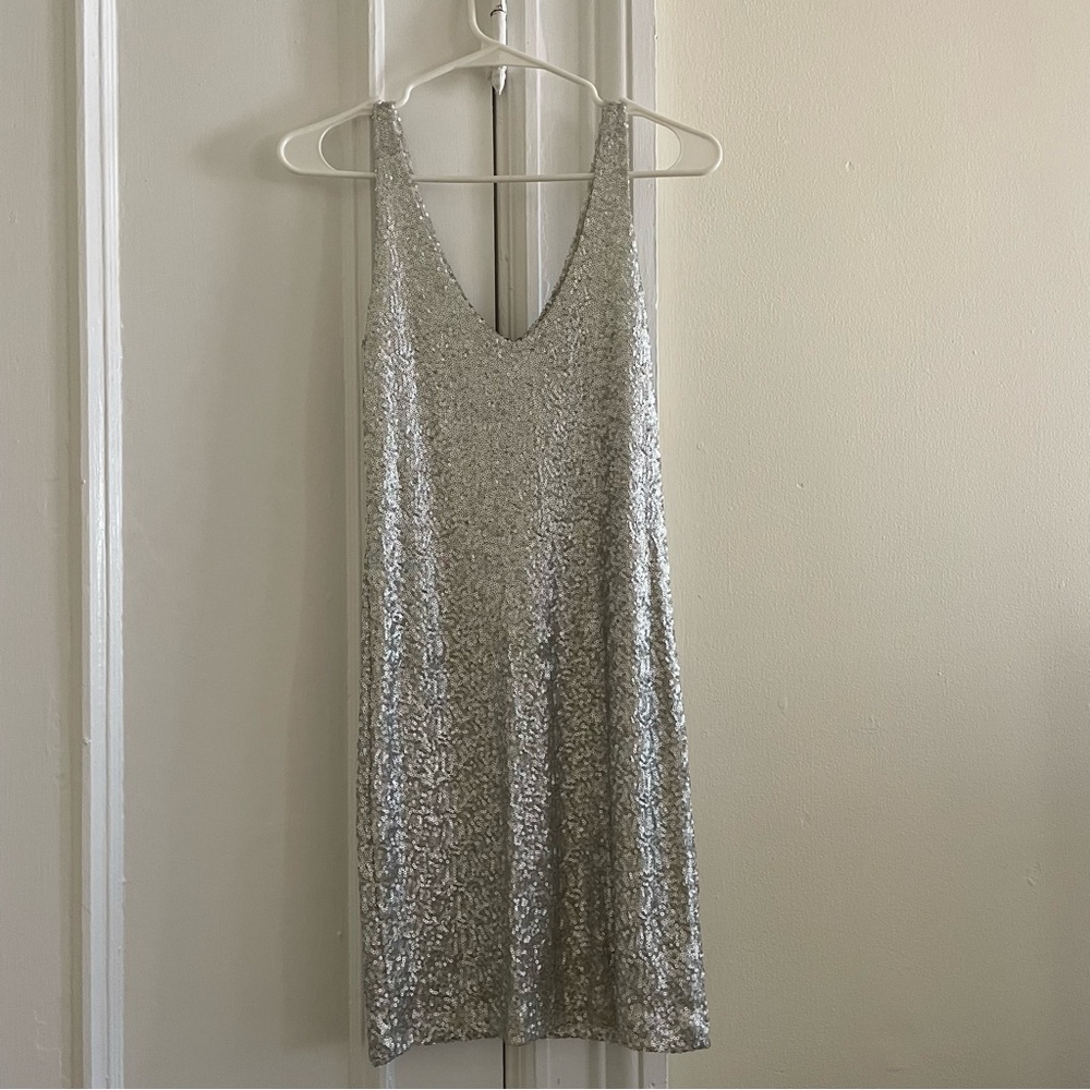 AQUA Silver Sequins Dress - Picture 5 of 7